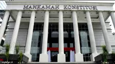  Mahkamah Konstitusi mementahkan uji materi Pasal 2 huruf a, Pasal 2 huruf j, Pasal 6, Pasal 61, Pasal 66 ayat (2), Pasal 136, Pasal 137, dan Pasal 139 Undang-Undang Nomor 5 tahun 2014 tentang Aparatur Sipil Negara (UU ASN). Uji materi itu diajukan oleh R
