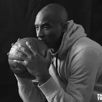 Melalui sebuah puisi yang manis, Kobe Bryant akhirnya umumkan dirinya akan pensiun.