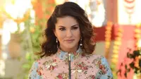 Mantan Artis Porno Sunny Leone Bersyukur Pindah ke India