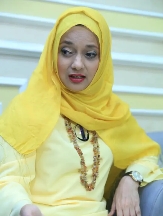 "Bohong semua. Dia mantan narapidana yang mau masuk infotainment dengan jebak artis. Dan dia EO yang sudah tiga kali ngontrak saya lalu yang keempat jebakan," kata Marissa di ujung telepon, Senin (10/10). (Adrian Putra/Bintang.com)