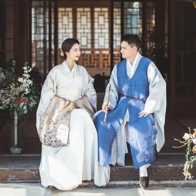 Gelar Pernikahan di Bali, Ini 8 Potret Prewedding Sunny Dahye dan Chris