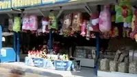 Tol Cipali Membuat Omzet Penjual Oleh-oleh di Cikampek Turun 50%