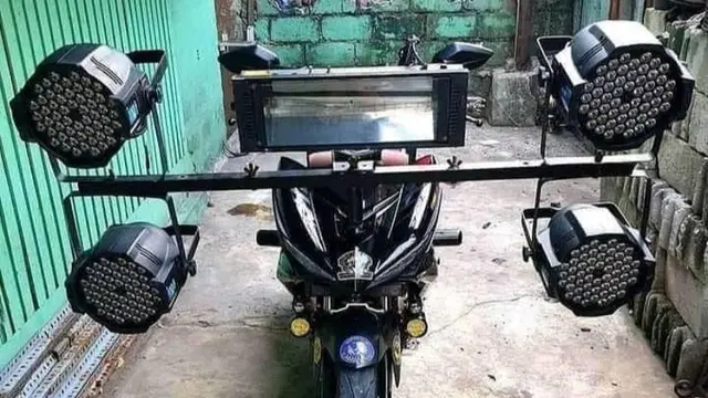 7 Potret Modifikasi Lampu Sepeda Motor Nyeleneh Ini Bisa Ditilang Polisi