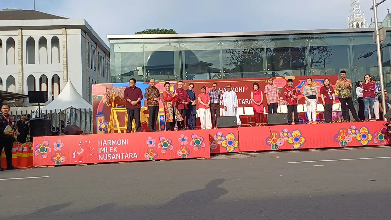 Puncak perayaan Imlek Nusantara 2026 digelar di Lapangan Banteng, Jakarta Pusat, Sabtu (28/2/2026) (Liputan6.com/Lizsa Egeham)