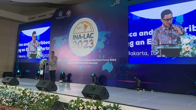 Dalam pembukaan INA-LAC ke-5, Wakil Menteri Luar Negeri RI Pahala Mansuri menyampaikan bahwa forum tersebut terdiri dari tiga pilar yaitu Ekonomi, Sosial-Budaya, dan Isu Strategis. (Natasha/Liputan6.com)