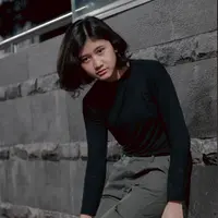 Amel jadi sorotan karena punya paras mirip mendiang Nike Ardilla. (Sumber: Instagram/@melamilia)