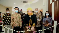 Didampingi Wali Kota Surakarta Gibran Rakabuming Raka, Menteri Ketenagakerjaan Ida Fauziyah membuka Pelatihan Berbasis Kompetensi (PBK) Tahap I di BLK Surakarta, Rabu (10/3).