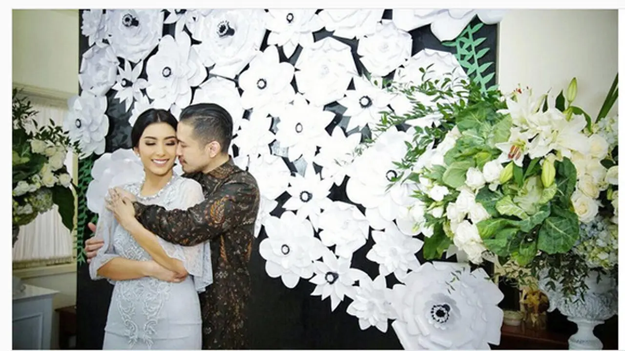 Tyas Mirasih dan Raiden Soedjono