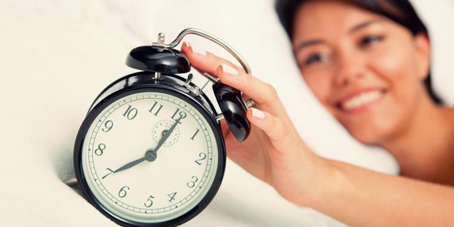 Alasan mengapa kamu bangun tidur sebelum alarm berbunyi/copyright Shutterstock.com