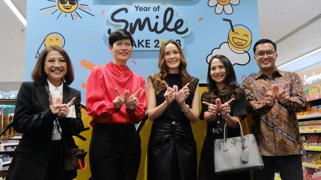 Hadirkan Konsep Baru, Watsons Indonesia Tawarkan Berbelanja O+O