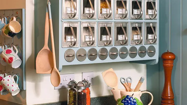 [Bintang] 11 Ide Tempat Penyimpanan Tersembunyi di Dapur yang Sempit