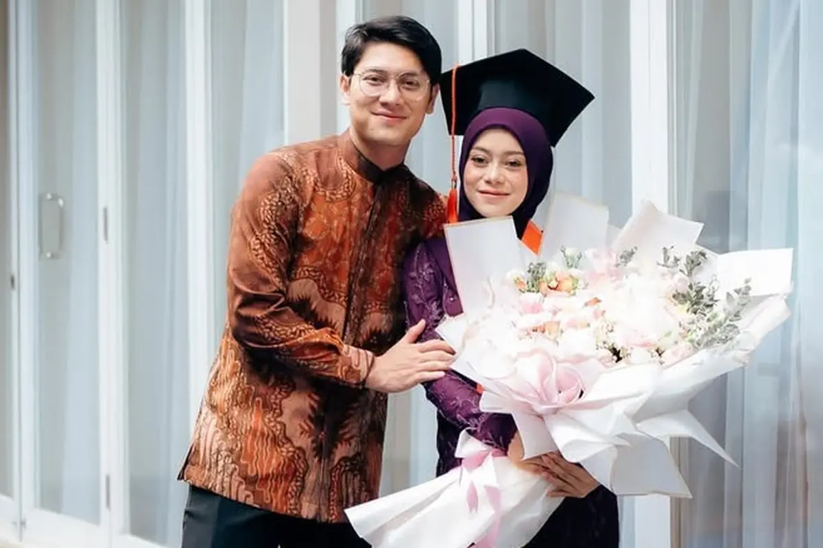 Tampilan Lesti Kejora Wisuda saat Hamil Besar
