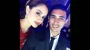 Di foto lain, Cinta juga mengunggah foto selfie 'mesra' bersama Vincent di sebuah event fashion. (instagram.com/claurakiehl)