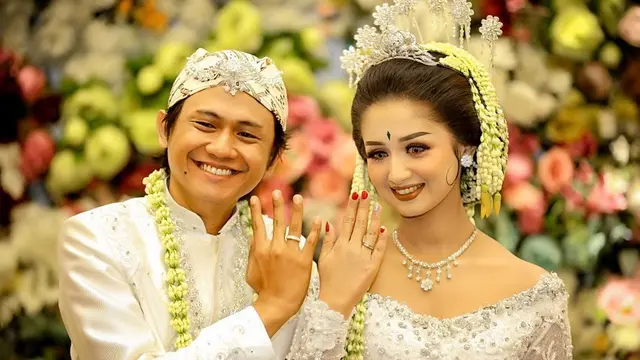 6 Potret Sehnaz Nabilah Menantu Epy Kusnandar, Blasteran Indonesia-India