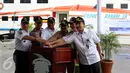 Menhub Budi Karya Sumadi saat meresmikan Kapal Baru KM Express Bahari 38 milik PT Pelni di Sunda Kelapa, Jakarta, Selasa (10/1). Nantinya kapal Baru KM Express Bahari 38 melayani rute Pelabuhan Sunda Kelapa - Kepulauan Seribu. (Liputan6.com/Johan Tallo)