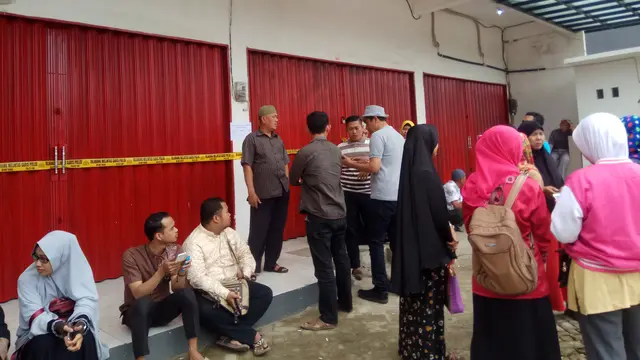 Menabung 10 Tahun, Jemaah Umrah Palembang Malah Ditelantarkan