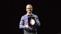 Tim Cook with iPad Pro. Foto: CNET/James Martin
