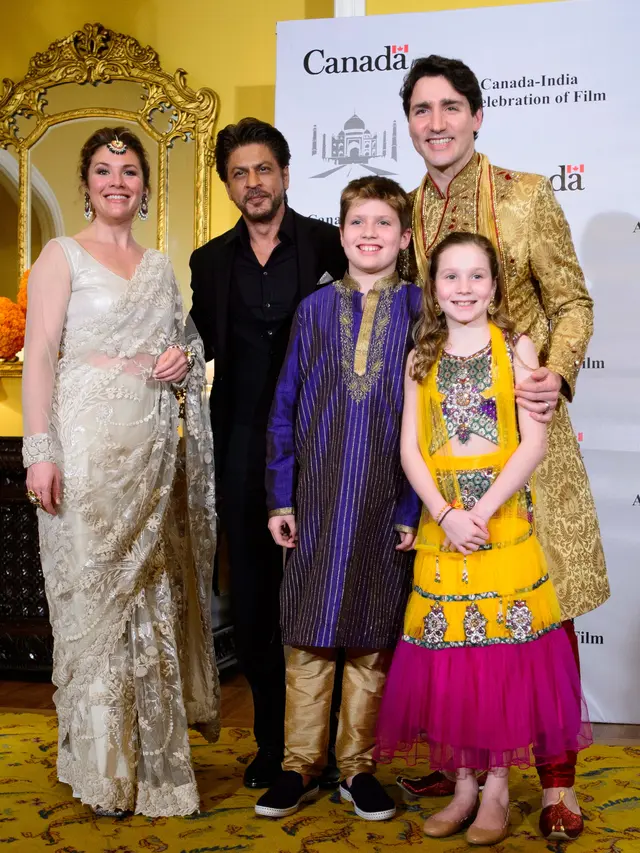 Senyum PM Kanada Justin Trudeau Saat Bertemu Shah Rukh Khan