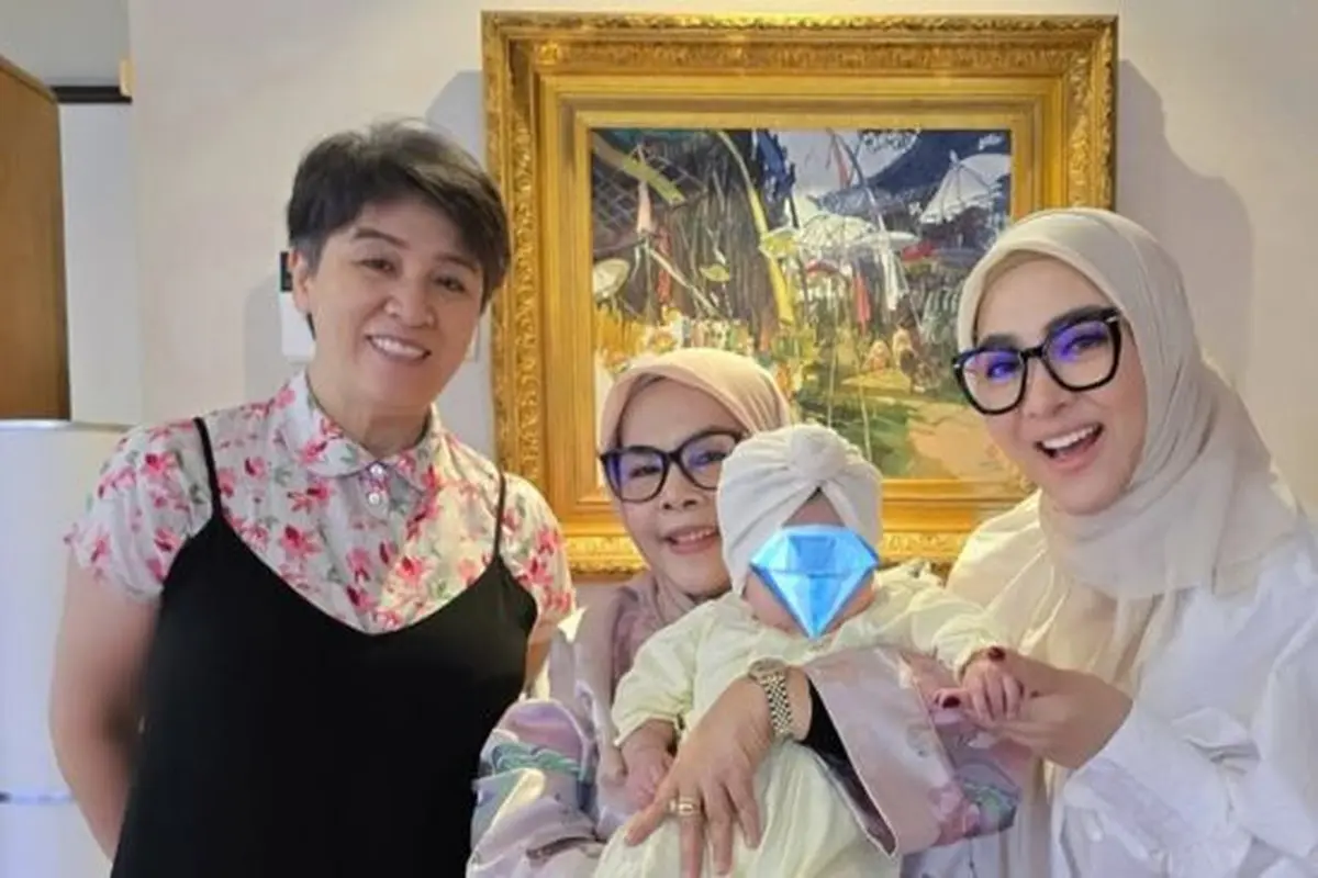 Potret Putri Syahrini dan Reino Barack (instagram/princessyahrini).