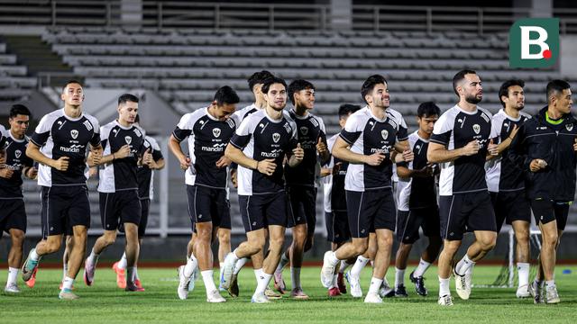 Foto: Baru Tiba di Tanah Air, Kevin Diks Langsung Geber Latihan Bersama Timnas Indonesia