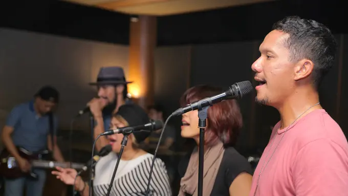 [Bintang] The Groove dan Maliq & D'Essentials