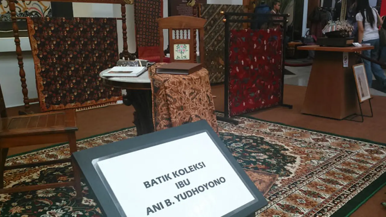 Koleksi Batik Bu Ani Yudhoyono Dipamerkan di JCC