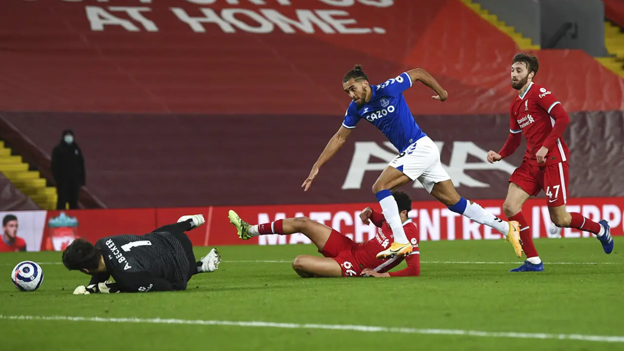 FOTO: Liverpool Dipecundangi Everton di Anfield