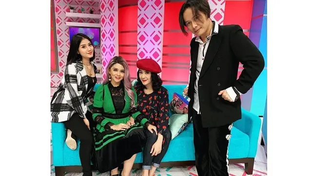 Lama Tak Terlihat, Ini 6 Potret Terbaru Alam 'Mbah Dukun' yang Tetap Keren