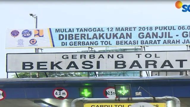 Setelah melakukan evaluasi selama sepekan, pemerintah akhirnya memutuskan untuk menurunkan tarif bus Transjakarta hingga 50%.