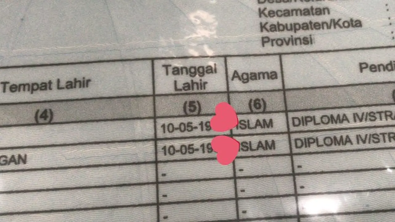 Viral Potret Kartu Keluarga Tanggal Lahirnya Sama, Hanya Beda Tahun