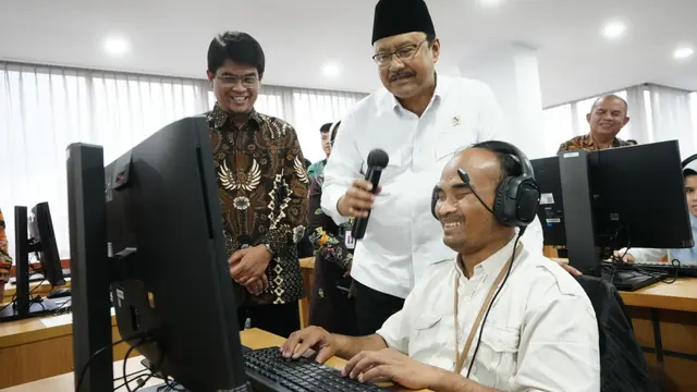 PNS Penyandang Disabilitas Netra Kini Bisa Ikut Ujian Penilaian Kompetensi dengan Bantuan Sistem CACT