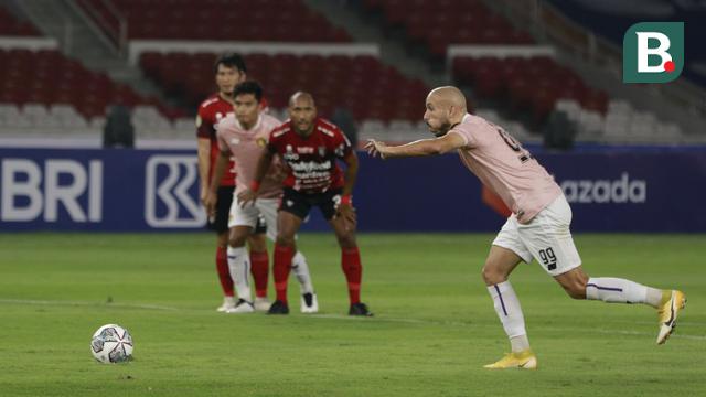 Foto: Yousseff Ezzejjari Gagal Penalti, Laga Pembuka BRI Liga 1 2021 / 2022 antara Bali United vs Persik Kediri masih 0-0 di Babak Pertama
