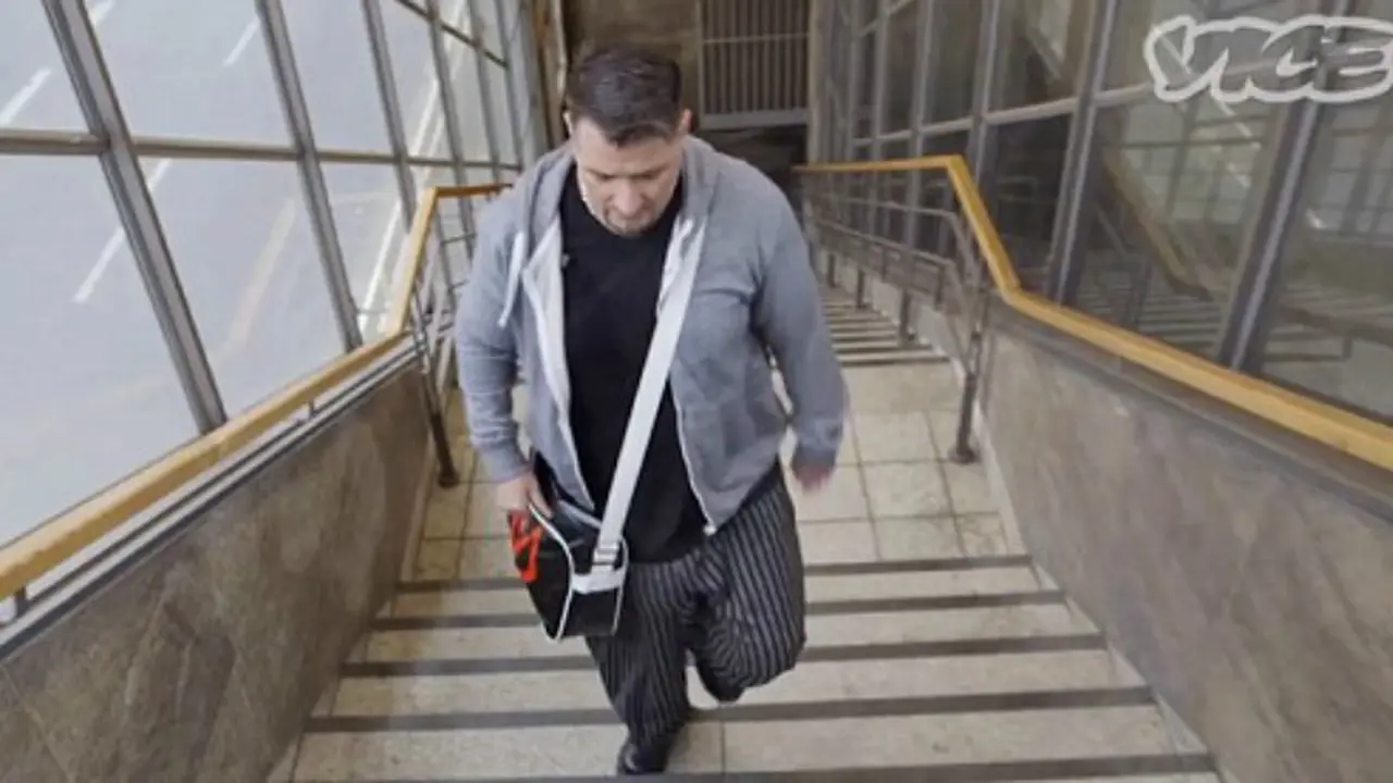 Micha Minder Miliki Penis Dengan Berat 47 Kilogram