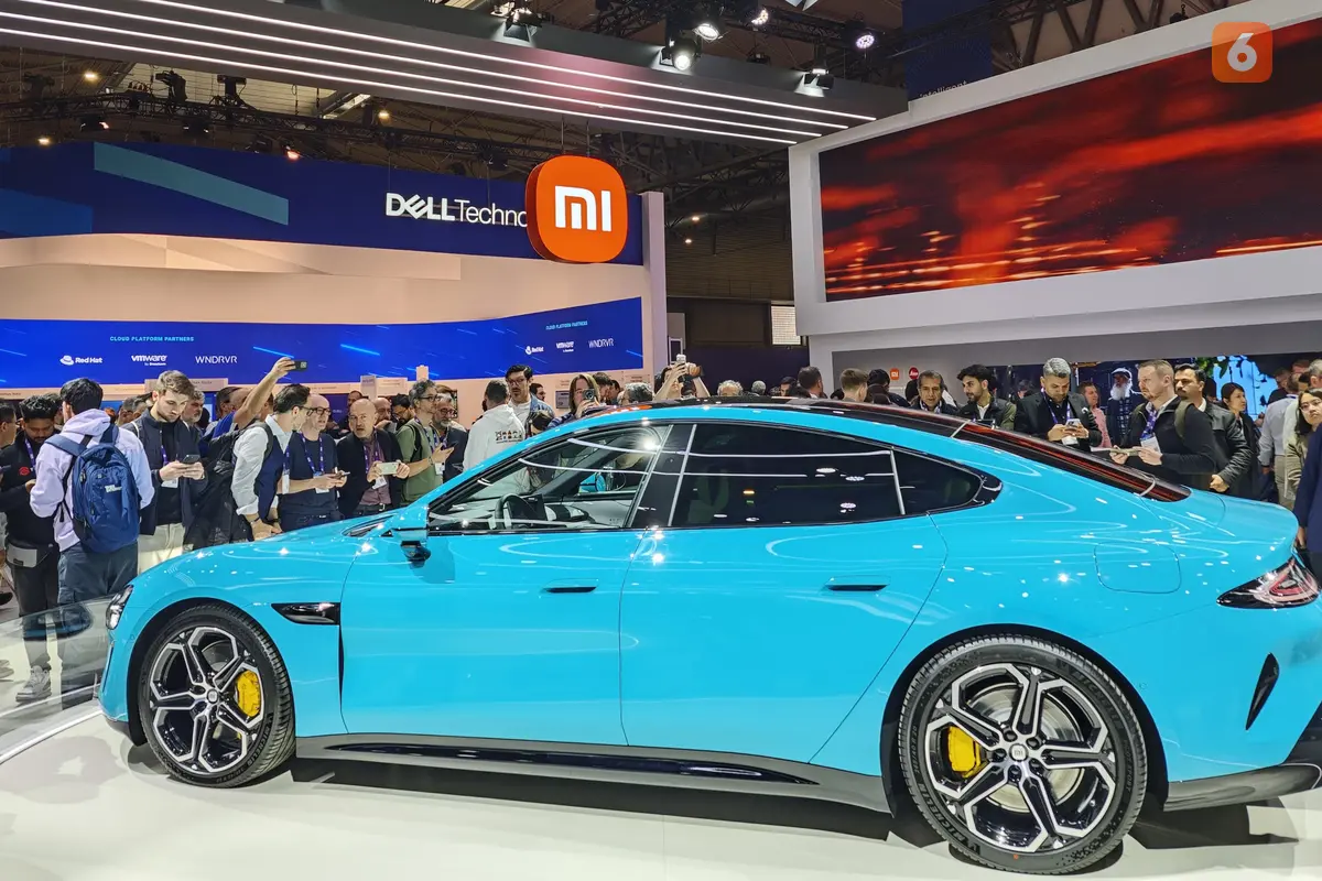 Xiaomi pamer mobil listrik Xiaomi SU7 di MWC 2024. Liputan6.com/Iskandar