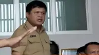 Kilas Indonesia: Kesal, Pejabat di Bandung Tantang Pendemo Duel