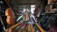 Mengagumkan, Seribu Alat Musik Ini Terbuat dari Barang Bekas