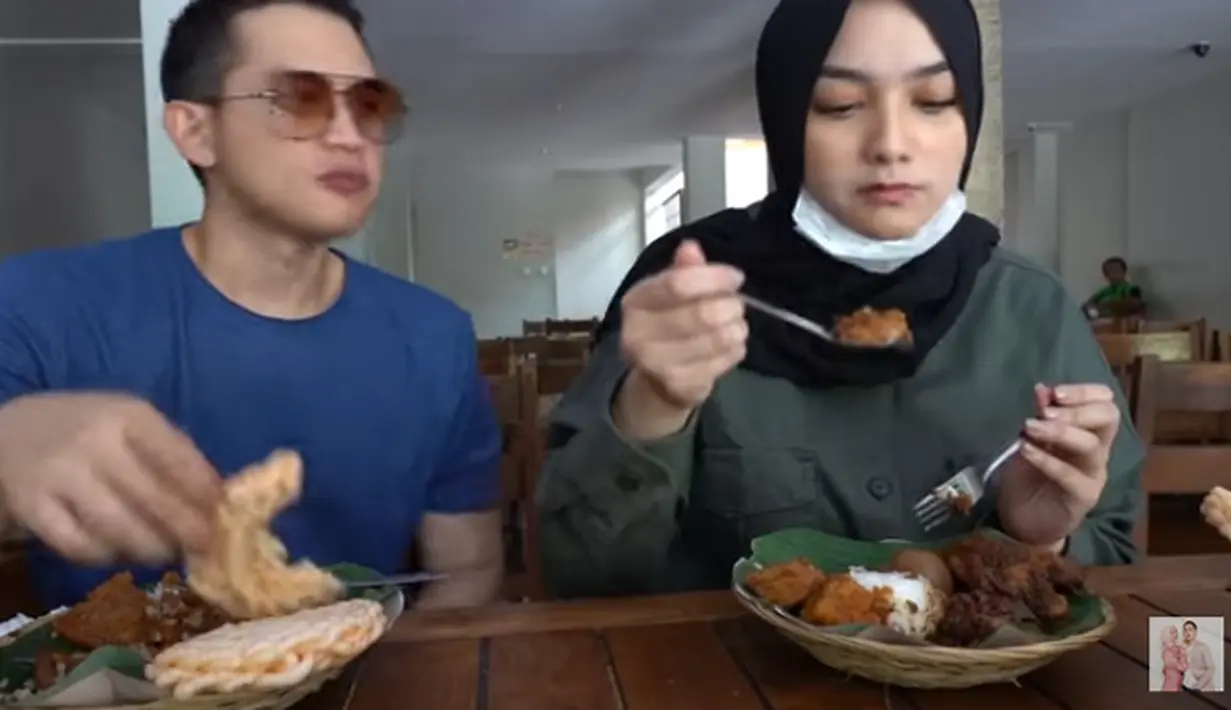 Citra Kirana dan Rezky Aditya (Youtube/Ciky Citra Rezky)