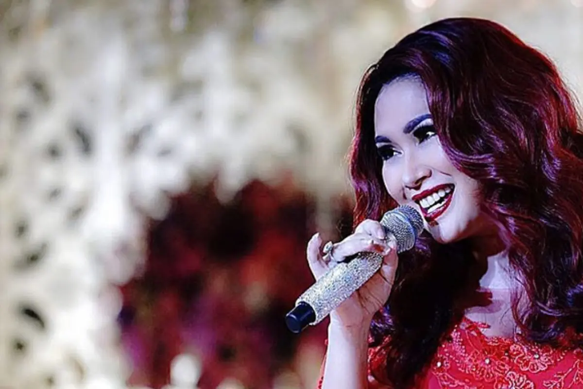Cerita Lucu Titi DJ saat Nyanyi Dangdut