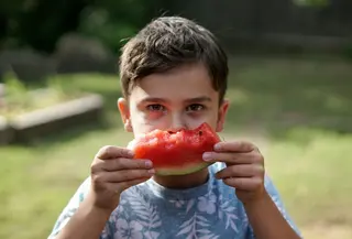 Buat anak menyukai sayur dan buah tanpa paksaan dengan cara yang seru dan mudah. (Foto: Thomas Park/Unsplash)