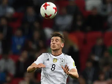 Gelandang Jerman, Leon Goretzka, kontraknya bersama Schalke akan berakhir pada musim panas 2017, sehingga layak menjadi pertimbangan Jurgen Klopp untuk membawanya ke Anfield. (AFP/Franck Fife)