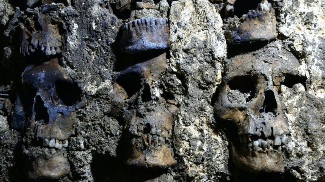 Menara Tengkorak Aztec