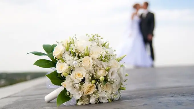 Saat ini, tidak sedikit anak di bawah umur yang nekat melangsungkan akad nkah/copyright mrwallpaper.com