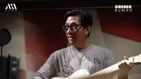 7 Pesona Menawan Andre Taulany Pamer Skill Main Gitar, Bukti Passion Tak Kenal Usia
