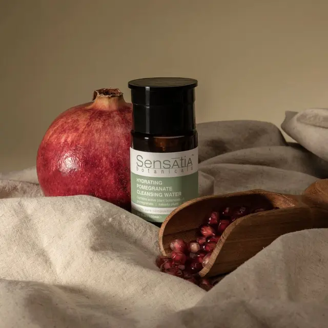 Hydrating Pomegranate Clensing Water