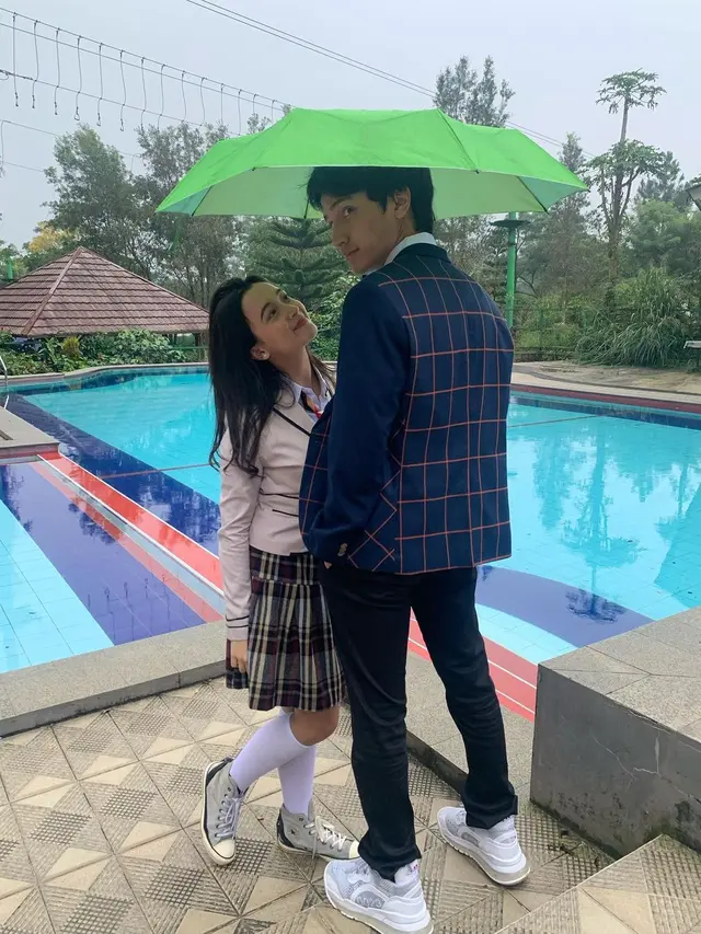 8 Potret Megan Domani dan Farhan Rasyid di Balik Layar My Love My Enemy, Bikin Baper