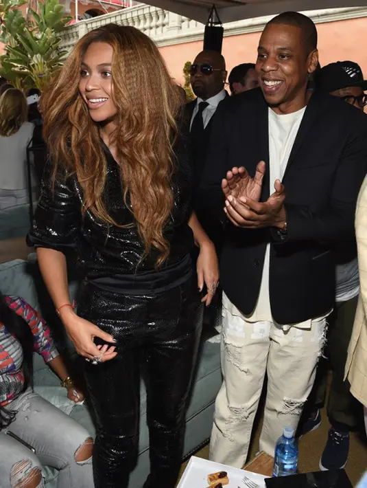 Melansir Ace Showbiz, diwartakan bahwa anak kembar buah cinta Beyonce dan Jay Z lahir secara prematur. Sampai saat ini memang belum ada keterangan lebih lanjut, namun terdapat hal lain yang mendukung pemberitaan ini. (AFP/Bintang.com)