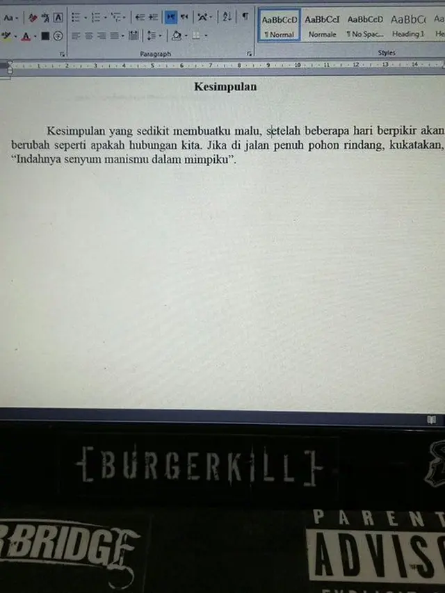 6 Kesimpulan Skripsi Mahasiswa Ini Nyeleneh Banget, Bikin Meringis
