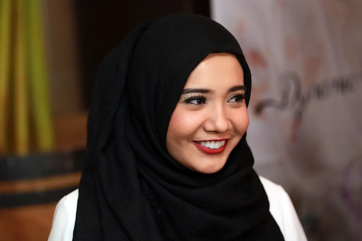 Zaskia Sungkar 