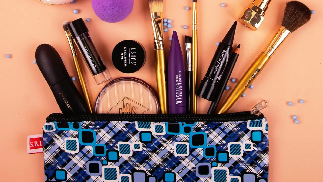 Makeup untuk pemula.