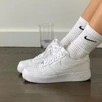 Nike Air Force 1, sneakers favorit sepanjang masa. [Foto: Pinterest]